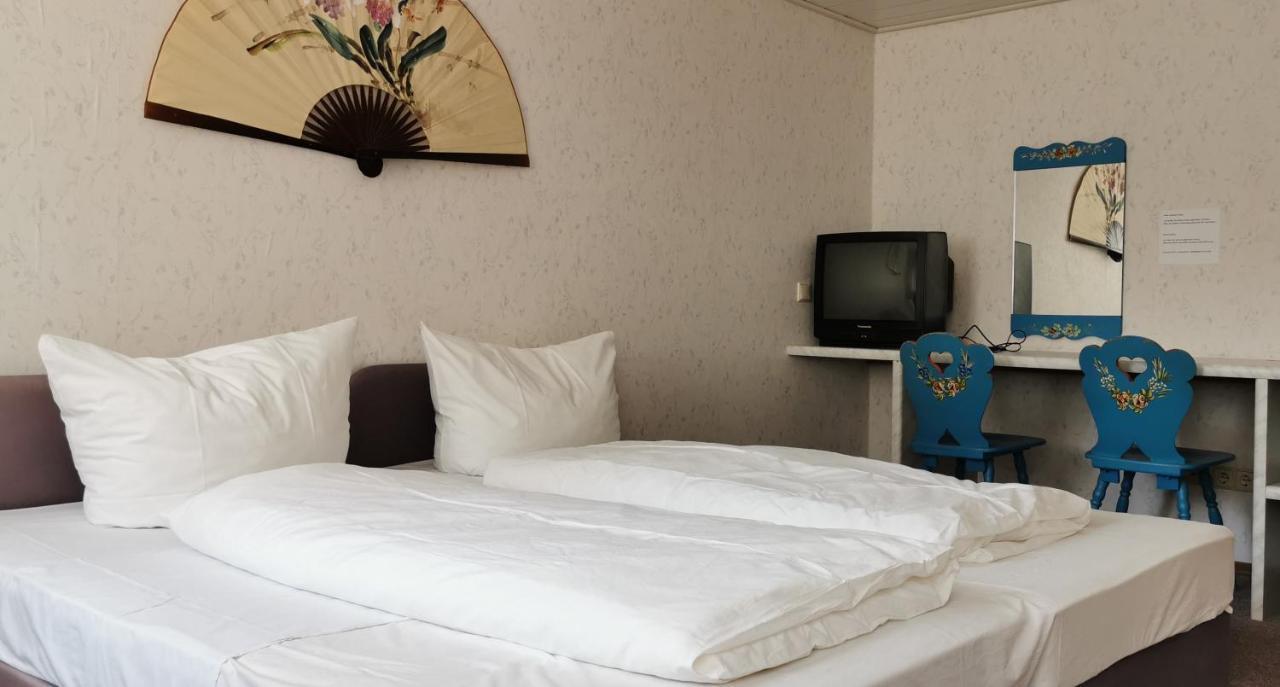 China Restaurant Hotel Lotus Ротенбург-на-Таубере Экстерьер фото